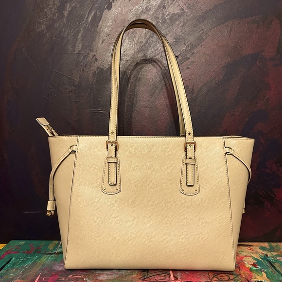 Michael Kors - Tote Style Purse - Gold Metallic Features - Picture 2 of 11